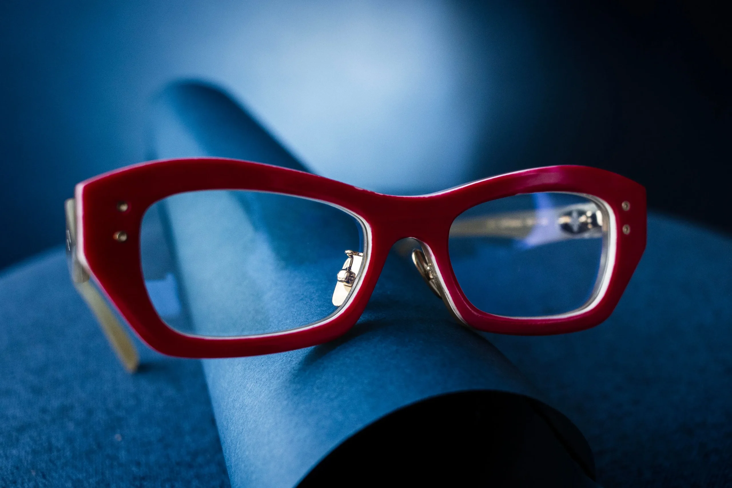red-spectecles